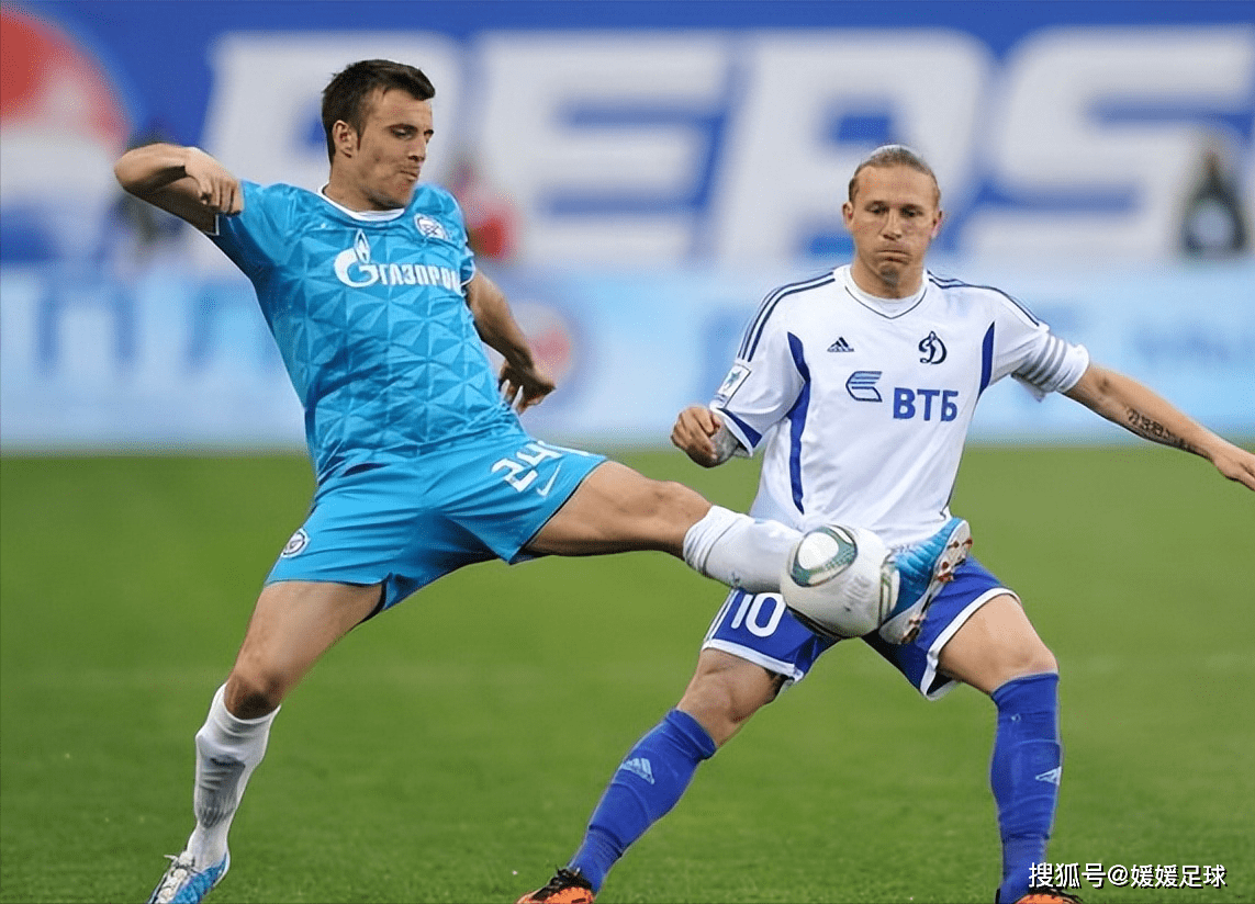 包含法兰克福豪取连战连捷，争夺联赛前列位置的词条