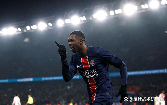 包含巴黎圣日耳曼卓越表现，轻松晋级十六强的词条
