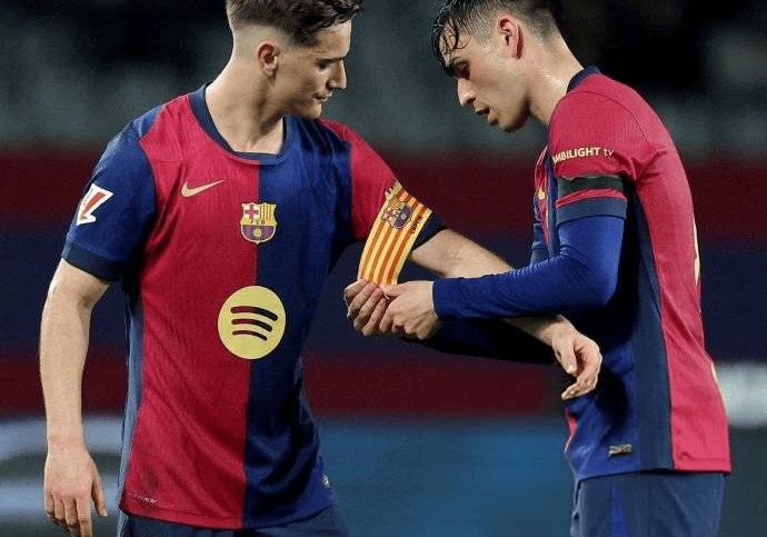 包含特批球员登场比赛，队友合作默契的词条