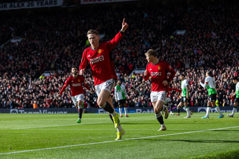 曼联主场大胜葡萄牙球队，成功晋级强！