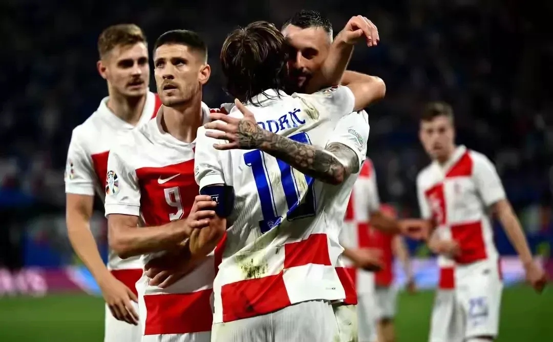 克罗地亚主场战胜斯洛文尼亚欧锦赛资格稳固的简单介绍