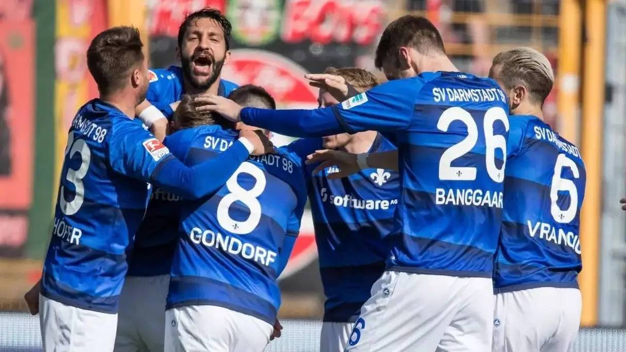 云达不莱梅球员受到红牌处罚，或将影响下轮比赛的简单介绍