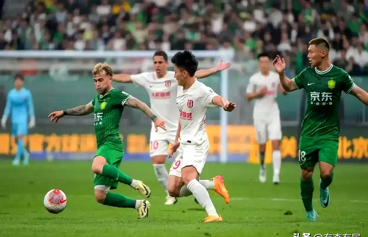 国安队员受伤，亚冠比赛前景堪忧的简单介绍