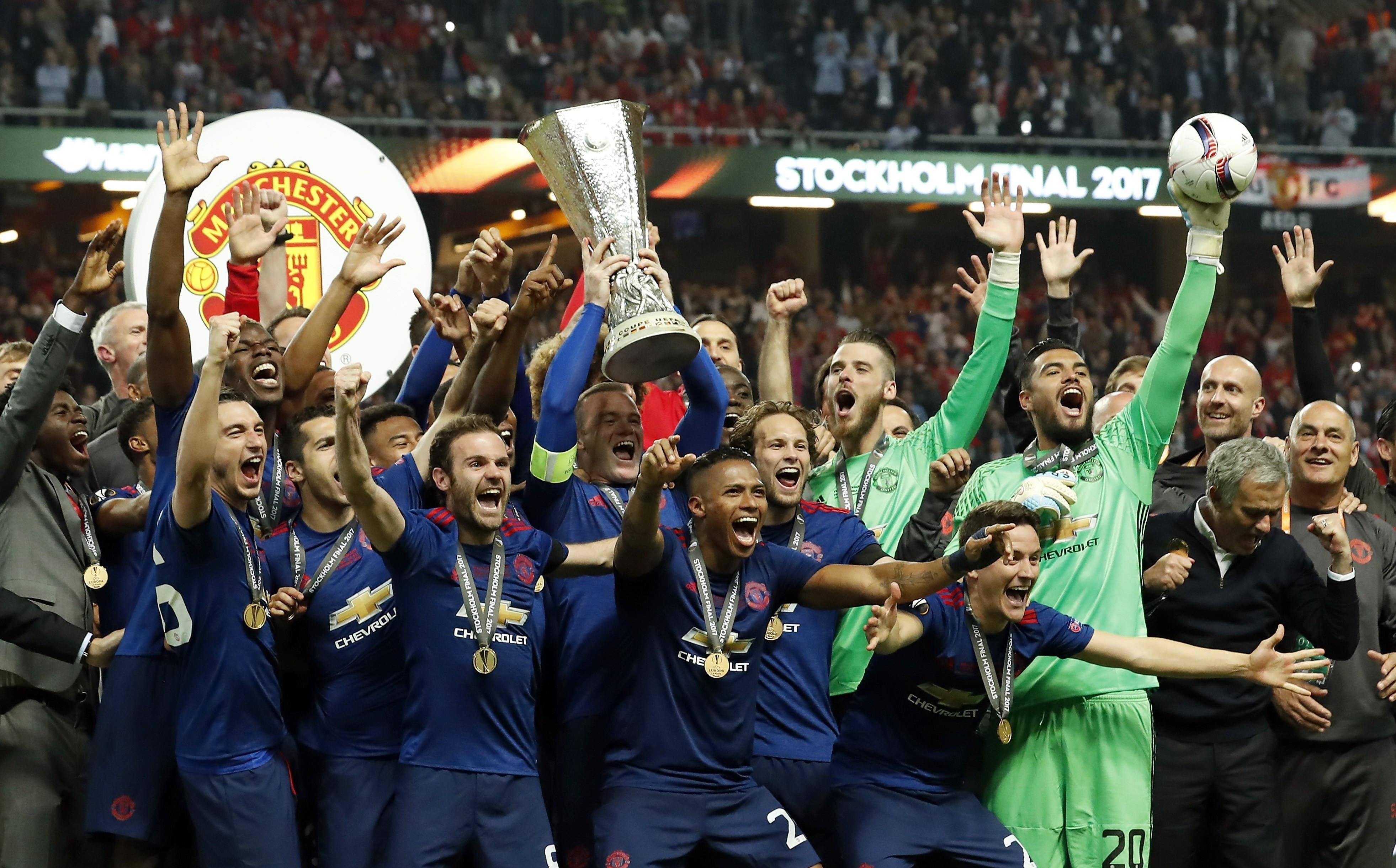 包含篮球冠军杯：巴黎圣日耳曼击败巴萨的词条