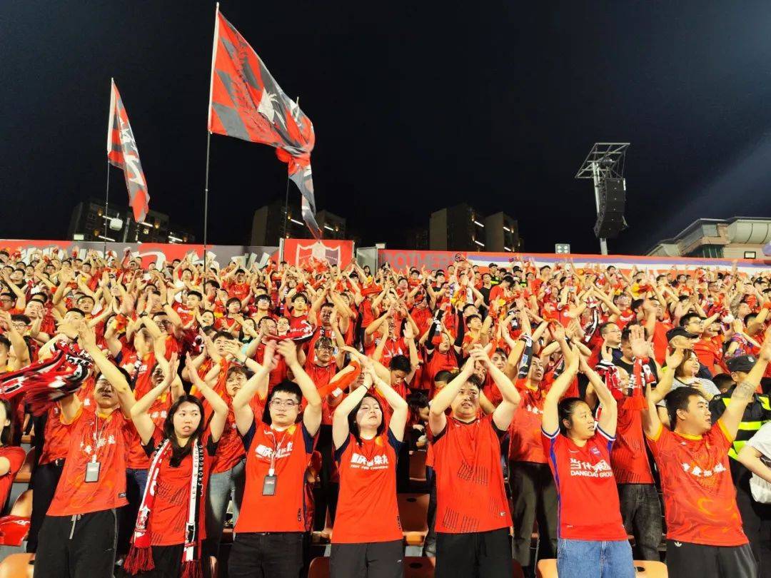 包含欧洲劲旅助阵中超，备战积极争雄的词条