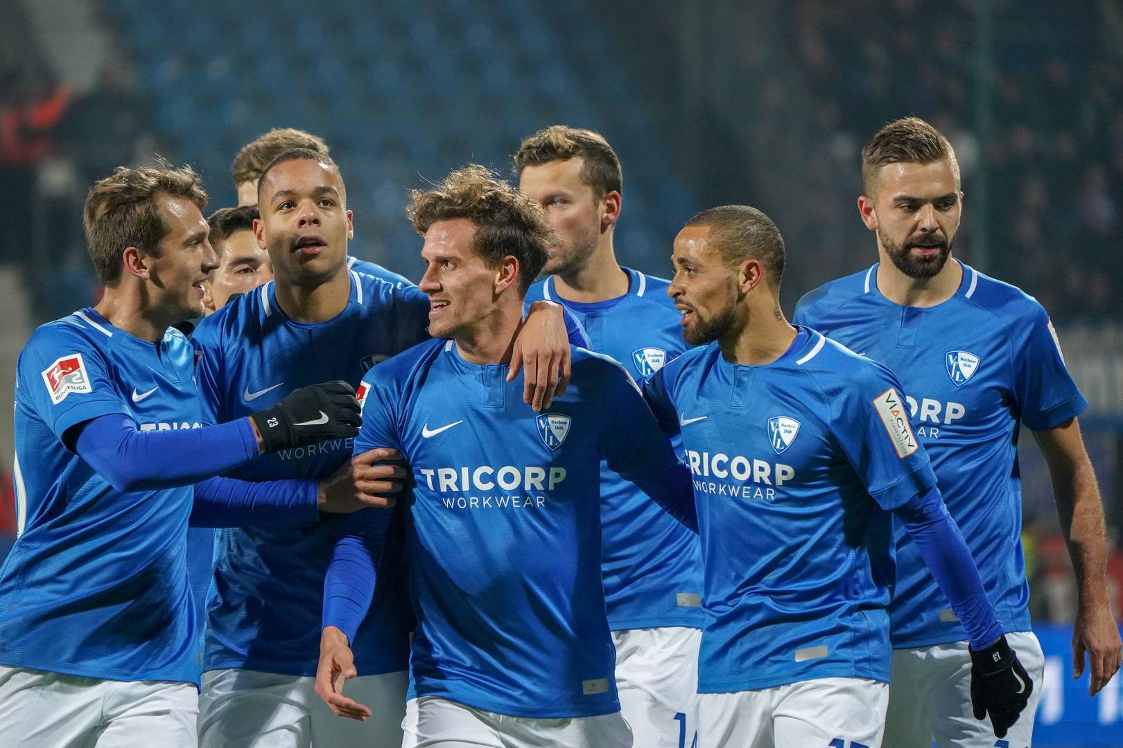 伯恩利客场不敌对手，教练组痛定思痛！的简单介绍