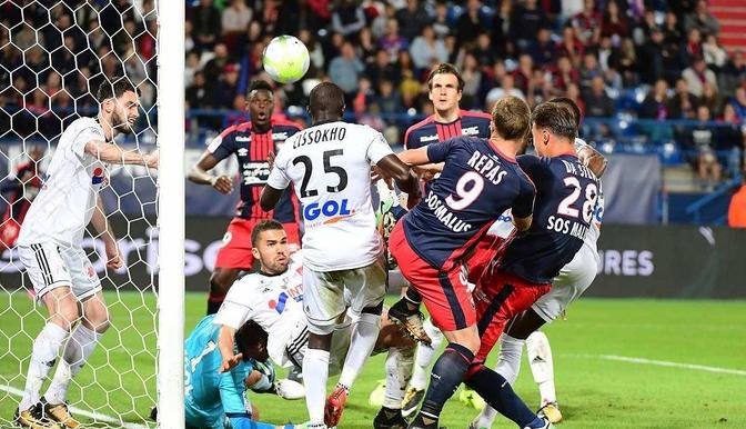 马赛主场战胜里昂，取得大胜