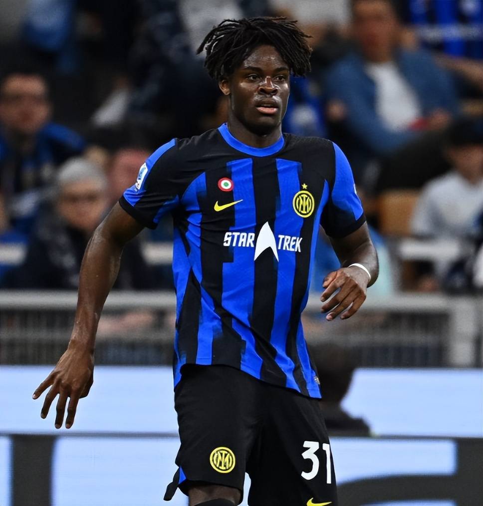 国米中场实力悍将受伤，球队欧战压力倍增的简单介绍