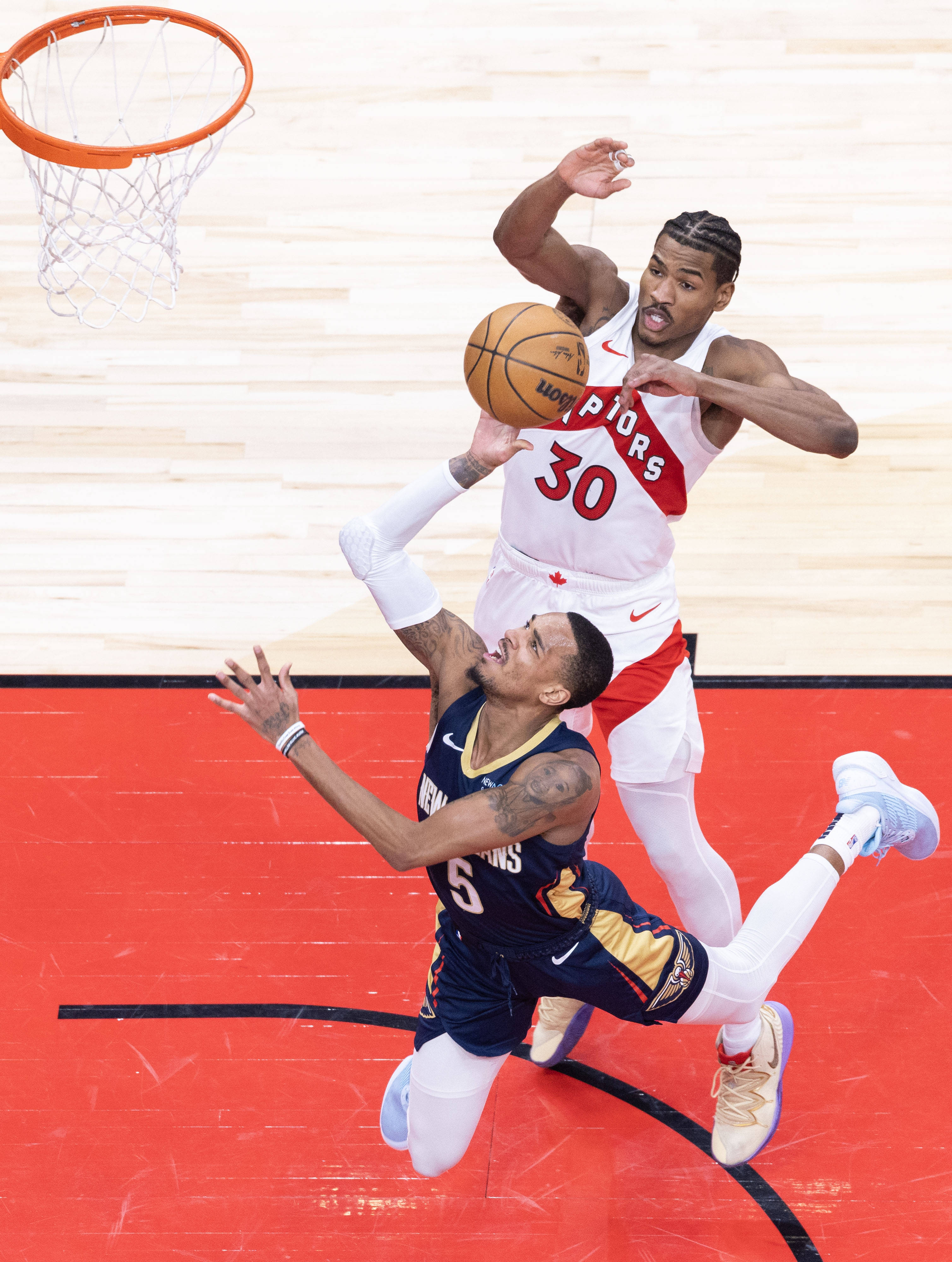 猛龙逆袭篮网，保持领先实力全面锁定胜利的简单介绍