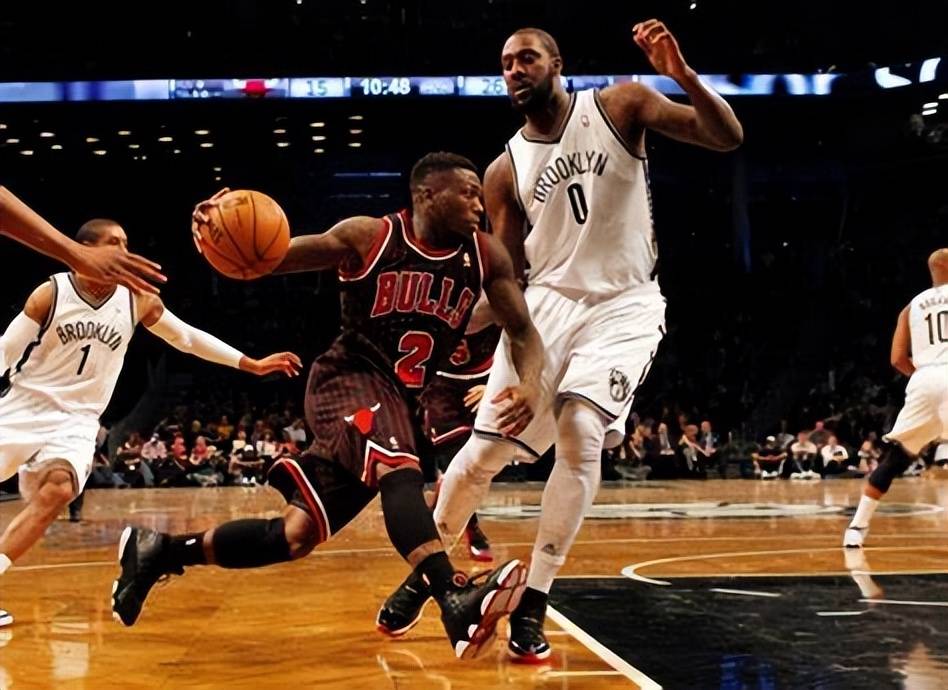 包含米切尔-罗宾逊助热火获胜的词条