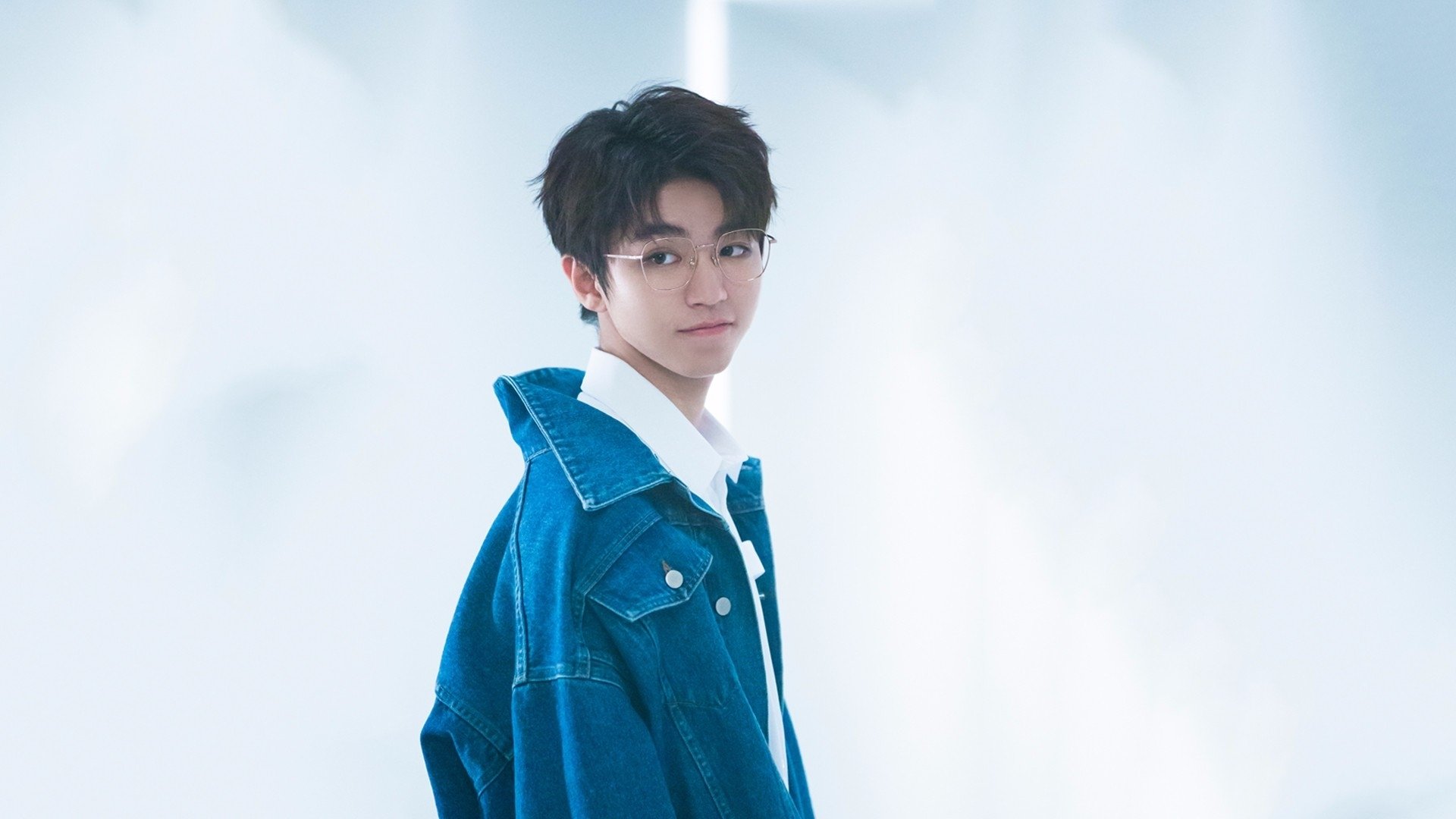 范弗利特绝命三分点燃夜空，深圳加时险胜森林狼迎赛季首胜