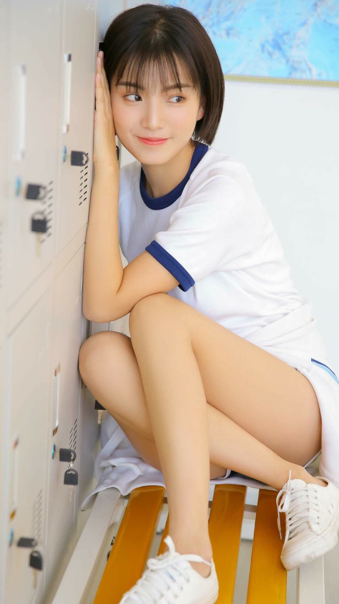 哈兰德数据全面爆炸，智利巅峰对决胜出利物浦，足球之夜的双重震撼