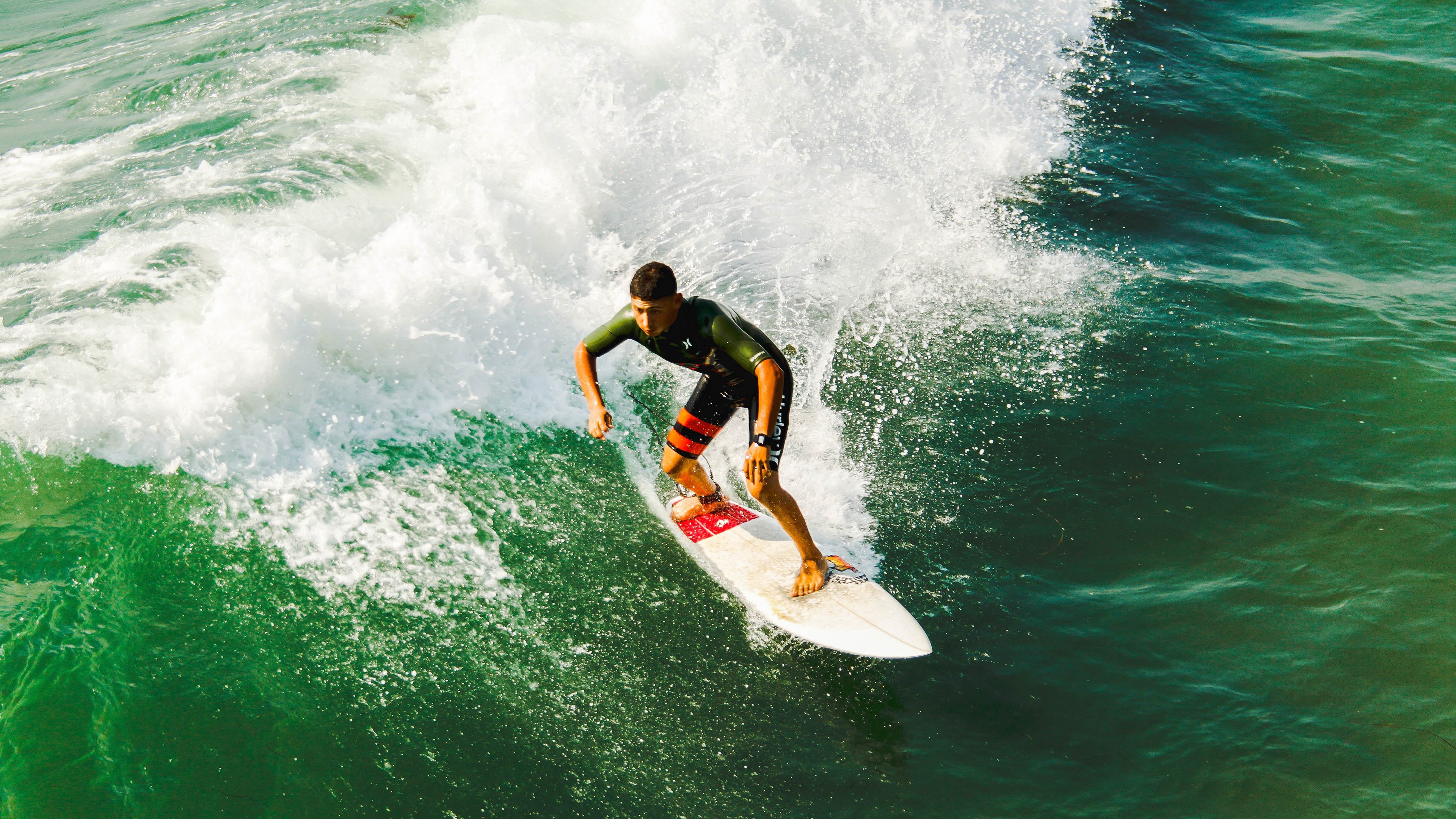 跨洋对决，保罗圣光返照导演尼克斯史诗级逆转，上海队梦幻开局终被无情终结