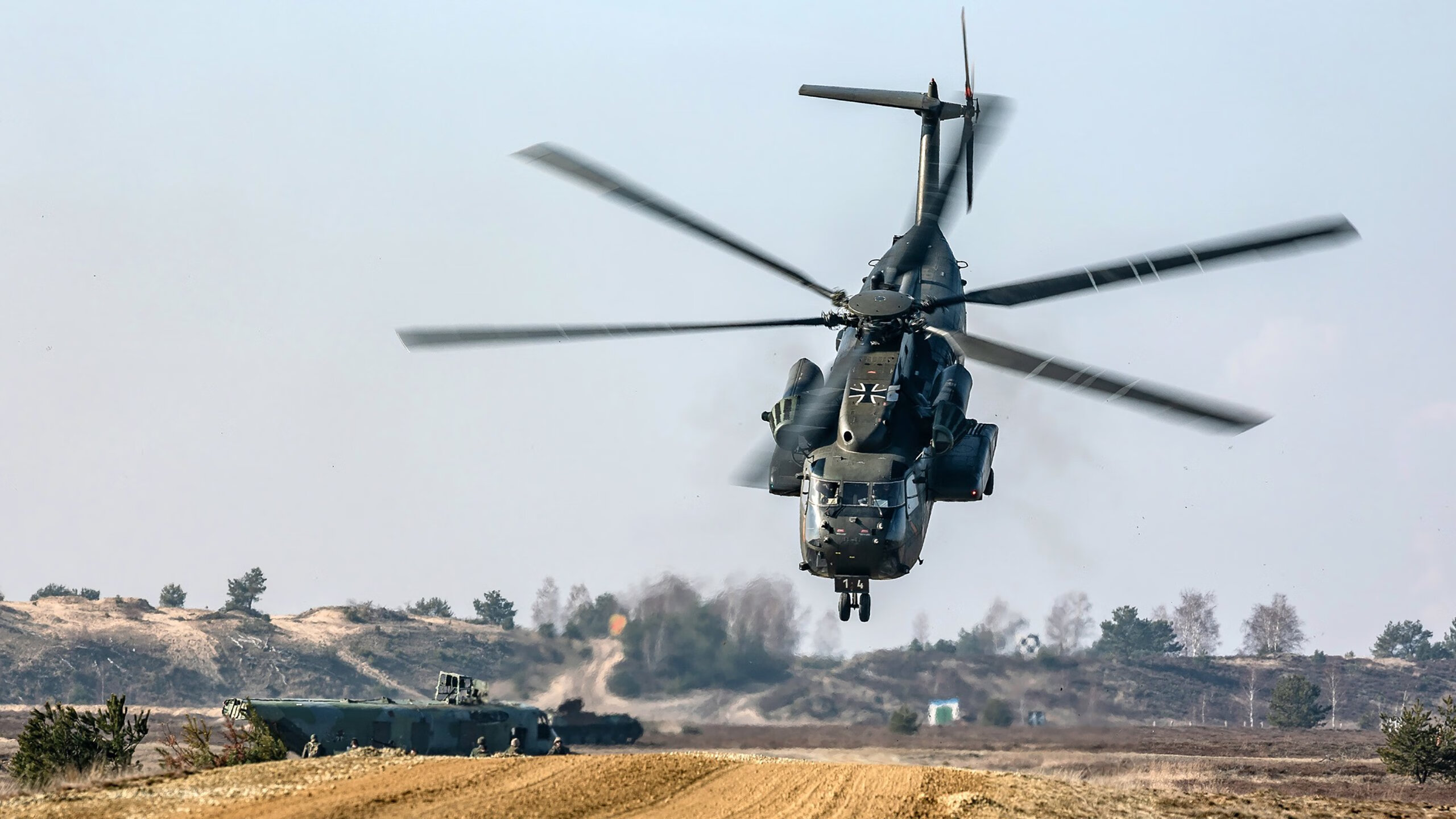 加克波展现巨星价值,威尔士对阵那不勒斯的巅峰对决